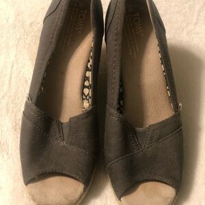 Toms Gray Espadrilles Slip-On Comfort